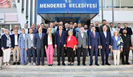 Eyüp Kadir İnan, Menderes Belediyesi'ni Ziyaret Etti
