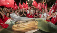 GÜZELBAHÇE’DE 30 AĞUSTOS COŞKUSU
