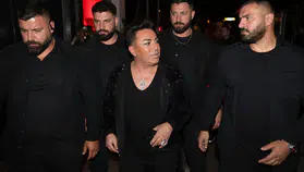 Murat Övüç’ün Sahneye Çıkışı Sosyal Medyada Gündem Oldu!