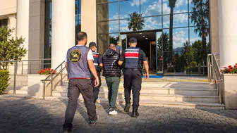 60 Suçtan Aranan Hükümlü Selçuk’ta Jandarma Tarafından Yakalandı