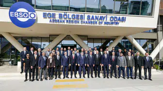 İzmir'de Sanayi Atılımı: Başkan Tugay, İşbirliği ve Üretimi Vurguladı