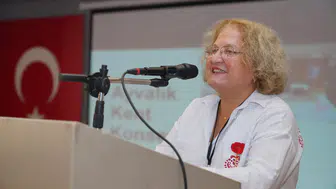Füsun Atay, Ayvalık Kent Konseyi Başkanlığına Seçildi