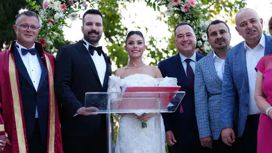 Başkan Öküzcüoğlu’nun mutlu günü: Oğlu Alp Öküzcüoğlu dünyaevine girdi