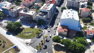 Saruhanlı’nın ana arterinde asfalt seferberliği: Modern dokunuşlarla çehre değişiyor