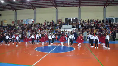 Miniklerin sahne heyecanı Tercan’ı sardı: Yıl sonu gösterileri nefes kesti
