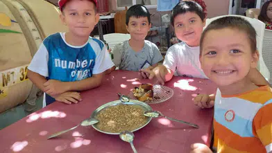 Sarıgöl’de aşure bereketi sokaklara taştı: Paylaşmanın huzuru yaşanıyor