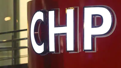 CHP'de İzmir depremi! 30 yıllık isim istifa etti