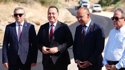 Manisa'da 3 Mahalleye 5,5 Kilometrelik Asfalt