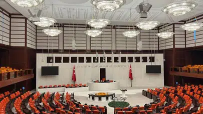 TBMM'de Kritik Mesai Başladı