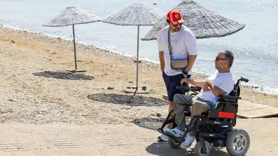 Özgürlüğe yüzdüler