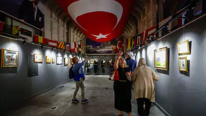 İzmir Büyükşehir Belediyesi’nin Gezileri Emeklilere Nefes Oluyor