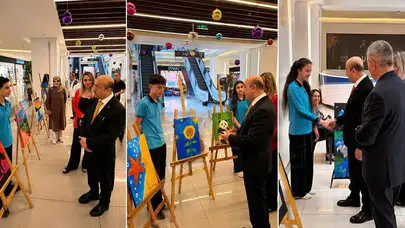 Erzincan’da minik ellerden dev sanat şöleni: Ulalar Ortaokulu öğrencileri hünerlerini sergiledi
