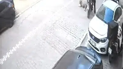 Esenyurt'ta tehlikeli şov faciayla bitti: Kontrolden çıkan motosiklet yayaya çarptı