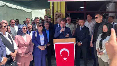 Sivrihisar’da MHP’den gövde gösterisi: Yeni merkez kapılarını açtı