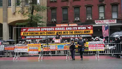 New York'ta İsrail karşıtı protesto: Ortodoks Yahudilerden zorunlu askerliğe sert tepki