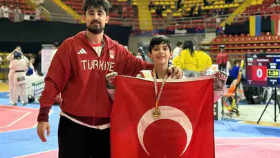 Minderden antrenör koltuğuna uzanan başarı hikayesi: Samsun’un genç yeteneklerini o yetiştiriyor
