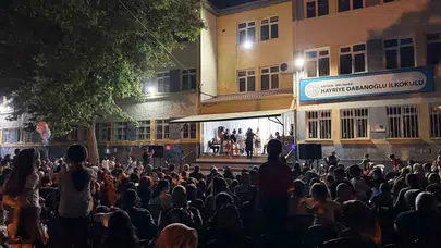 Çocuklara kitap okuma alışkanlığı kazandırmak için önce veliler ter döktü