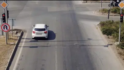 Eskişehir trafiğinde tehlikeli anlar kamerada: Emniyetten kritik uyarı geldi