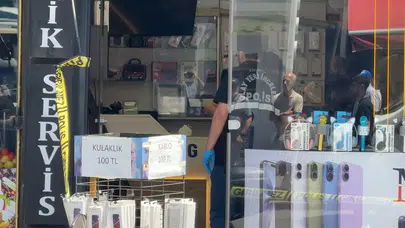 Küçükçekmece'de kurye kılığında infaz: Telefon dükkanında kanlı pusu