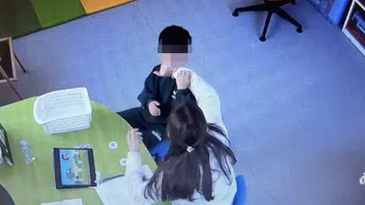 Mersin'de kan donduran görüntüler: Otizmli çocuğun okul korkusu kamerada