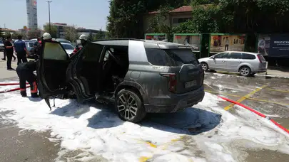 Malatya'da alışveriş merkezi otoparkında korkutan araç yangını