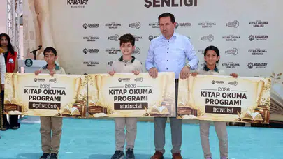 Karatay’da 3 bin 840 öğrenci kitaplarla büyüdü: Okuma yolculuğu şenlikle taçlandı