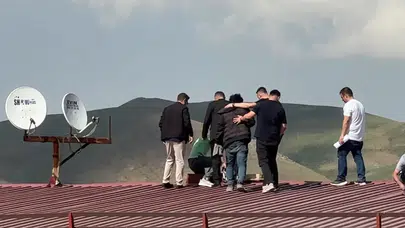 Türkiye'nin dört bir yanını dolaşıp çatıya çıkıyor: 241'inci girişim Yüksekova'da son buldu