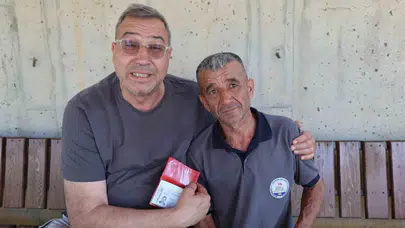 Almanya'dan gelen gurbetçiye Kozan'da büyük sürpriz: Temizlik işçisinin dürüstlüğü yüzünü güldürdü
