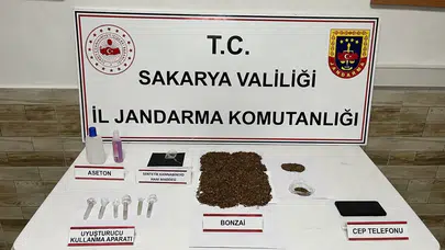 Sakarya'da zehir tacirlerine jandarma darbesi: 3 tutuklama