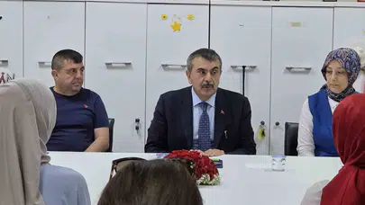 Bakan Tekin'den Rize'de istişare vurgusu: Kararlar sahada şekilleniyor