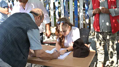 Manisa'da kene mesaisine belediye desteği: 94 üreticiye ilaç yardımı