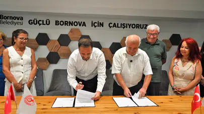 Bornova'da gümüş yıllar başlıyor: 60 yaş üstüne özel üniversite kapılarını açıyor