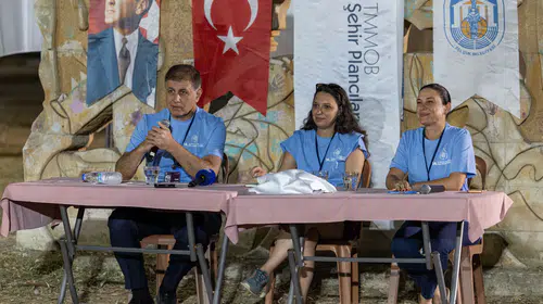 Başkan Tugay Geleceğin Şehir Plancılarıyla Buluştu