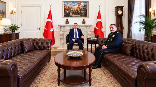 İzmir Valisi Elban, Emniyet Müdürü Arıbaş İle Görüştü