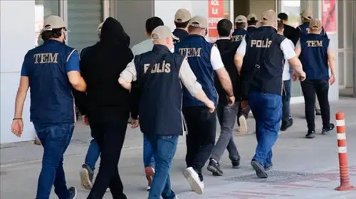 İzmir Merkezli 4 İlde FETÖ Operasyonu