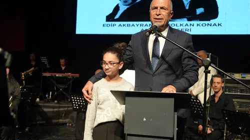 Gaziemir’de Kültür Sanat Sezonu Metropol Orkestrası Konseriyle Açıldı