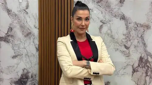 Deniz Akkaya'ya Hakaret Suçlamasıyla Yakalama Kararı Çıkarıldı