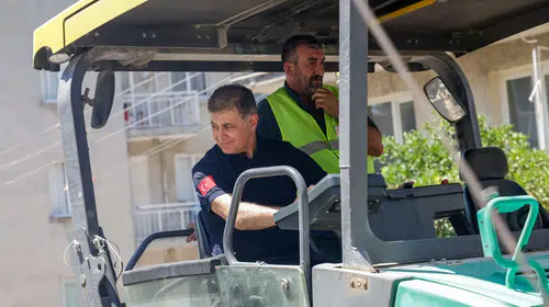 İzmir’in Dört Bir Yanında Asfalt Mesaisi