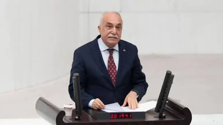 Fakıbaba İYİ Parti'den ve Milletvekilliğinden Ayrıldı