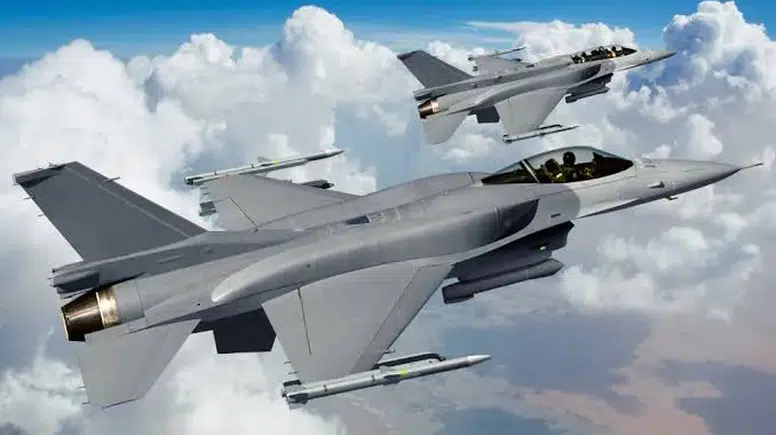 Yalova'da F-16 Eğitim Uçağı Düştü