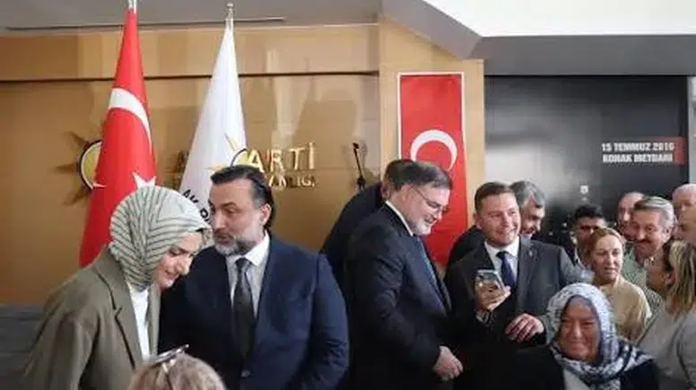 AK Parti Konak’ta 500 Kişilik Katılım Töreni