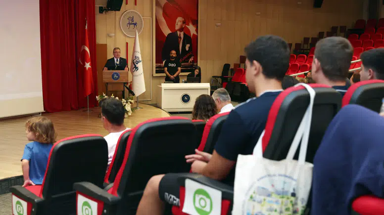 Geleceğini Dokuz Eylül’de Şekillendirmek İsteyenler Tercih Günlerinde Buluştu