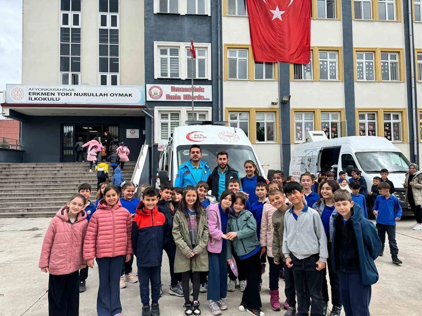 Afyonkarahisar'da sağlık elçileri iş başında: 9 binden fazla çocuk bilinçlendi