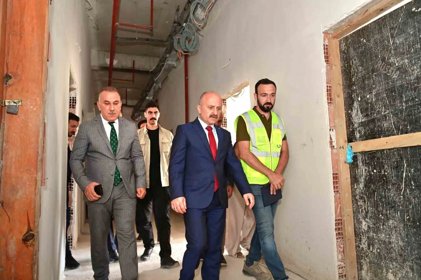 Söke'de eğitim yatırımları tam gaz: 522 öğrenciye yuva olacak projede sona doğru