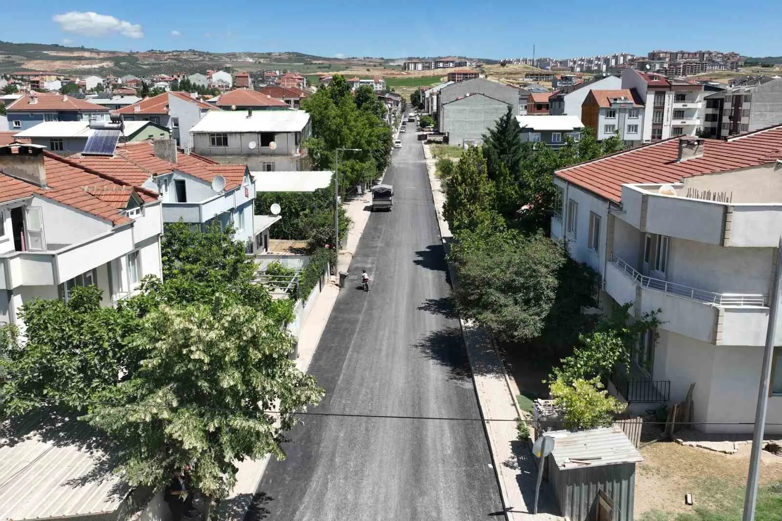 İnegöl’ün ulaşım ağında büyük değişim: Huzur Mahallesi’nde asfalt seferberliği