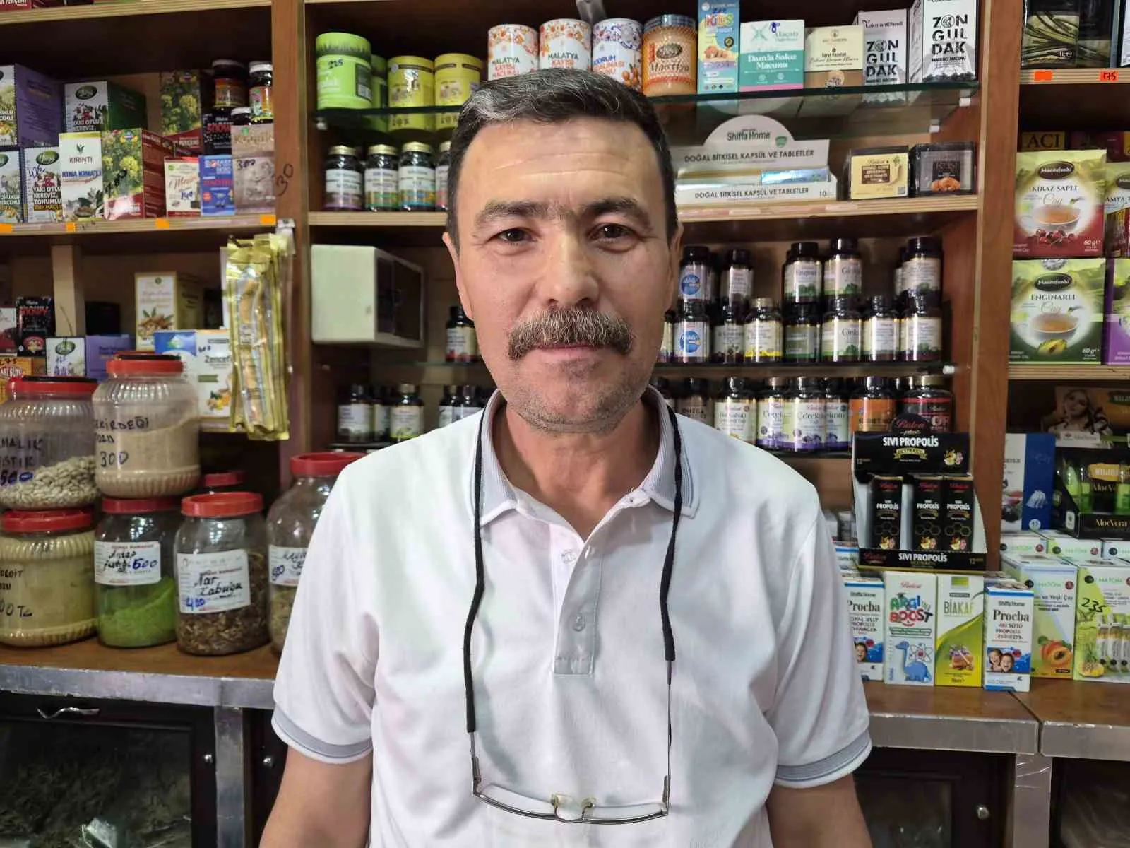 Form tutmak isteyenlerin yeni gözdesi: Karnıyarık otu tohumu ile gelen tokluk hissi