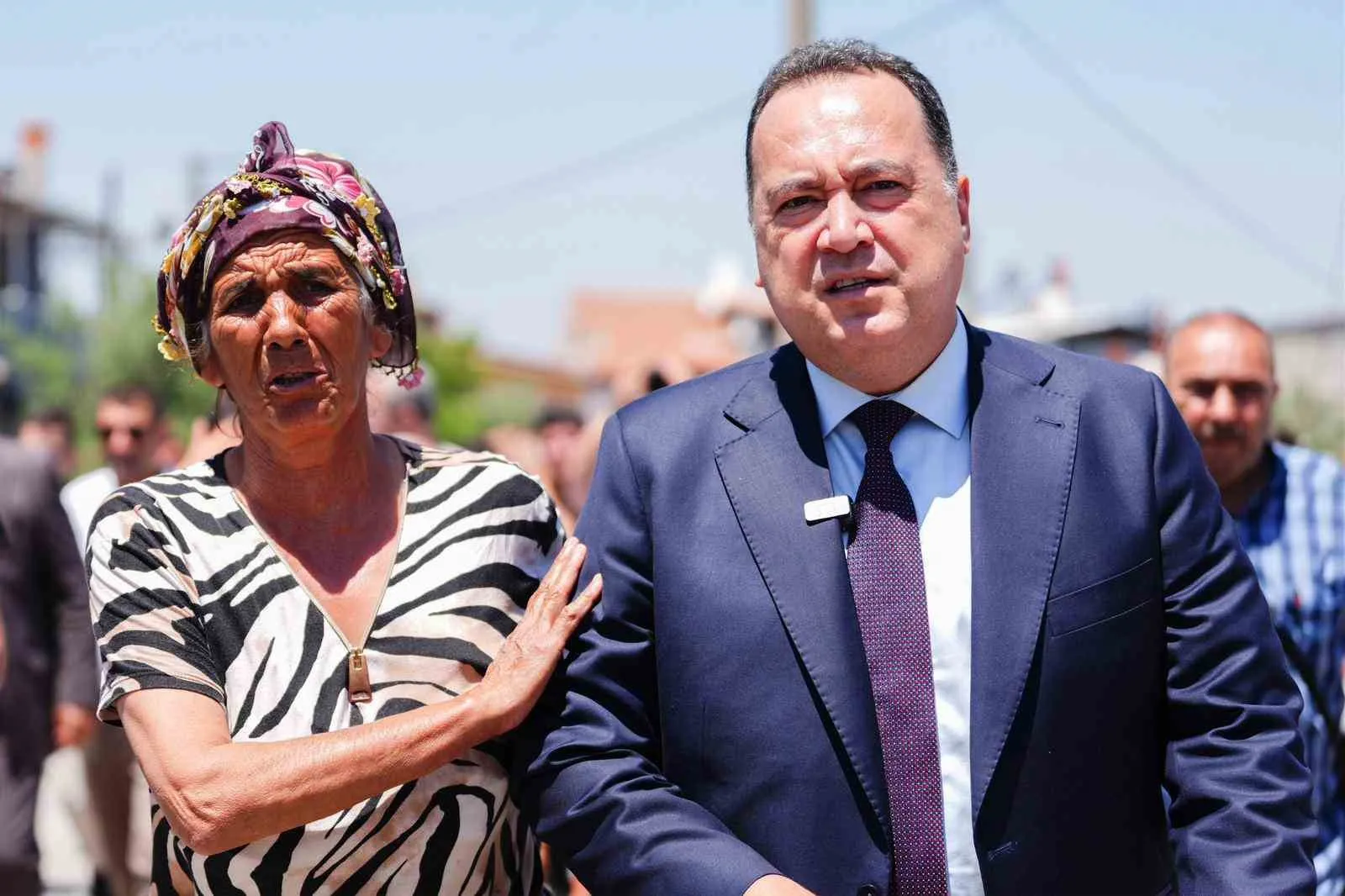 Salihli'de selin yaraları sarılıyor: Başkan Dutlulu'dan vatandaşlara doğrudan destek eli