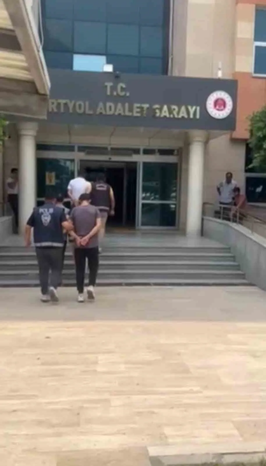 Dörtyol'da hırsızlık operasyonu: İki kişi demir parmaklıklar ardında