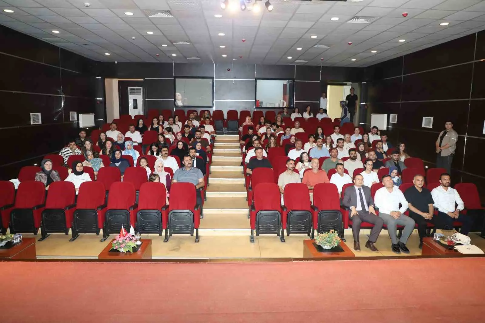Cizre'de eğitimde değişim rüzgarı: Başarılı projeler ödüllendirildi