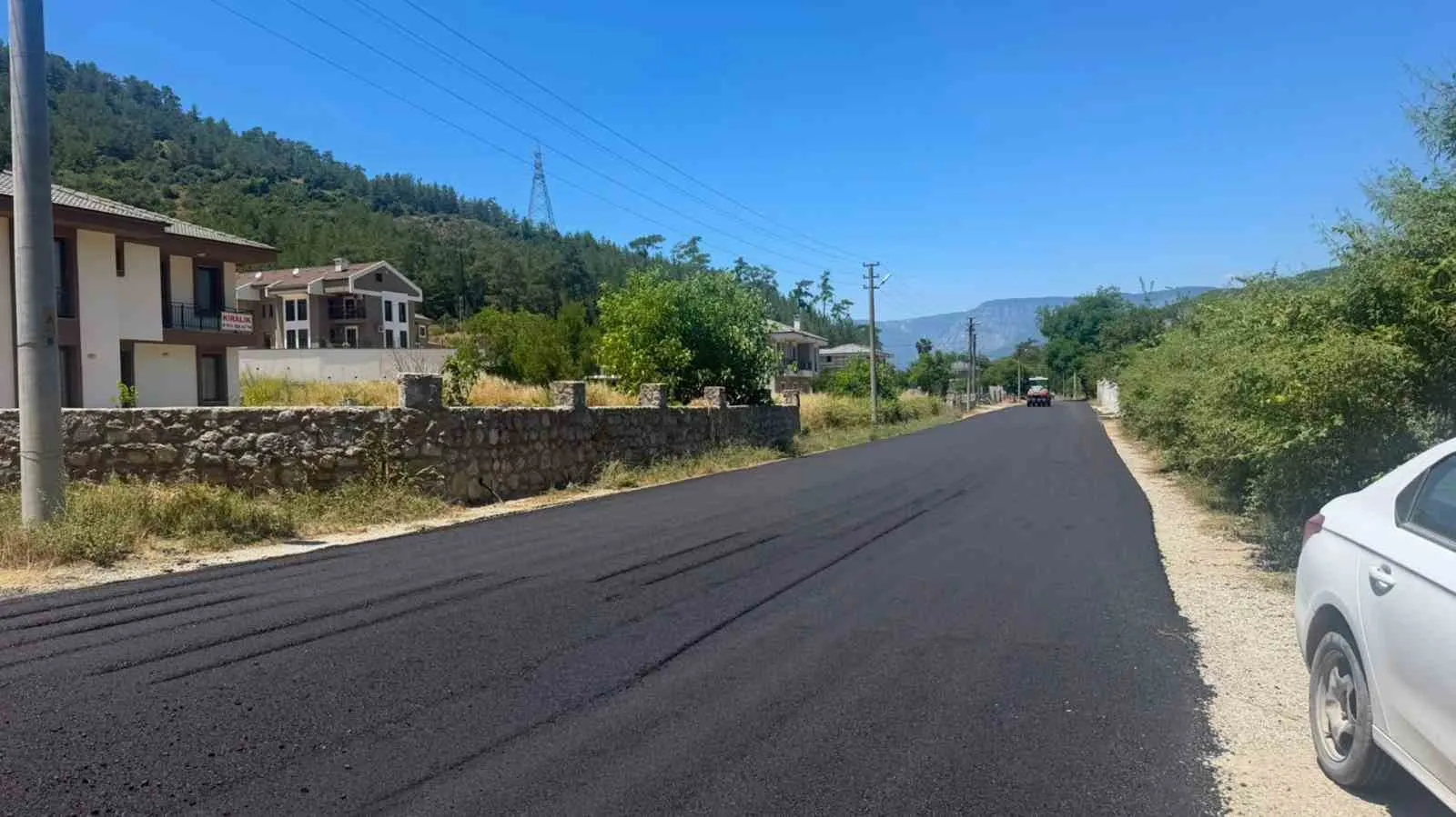 Marmaris yollarında dev bütçeli dönüşüm: 100 milyon liralık yatırım sahaya indi